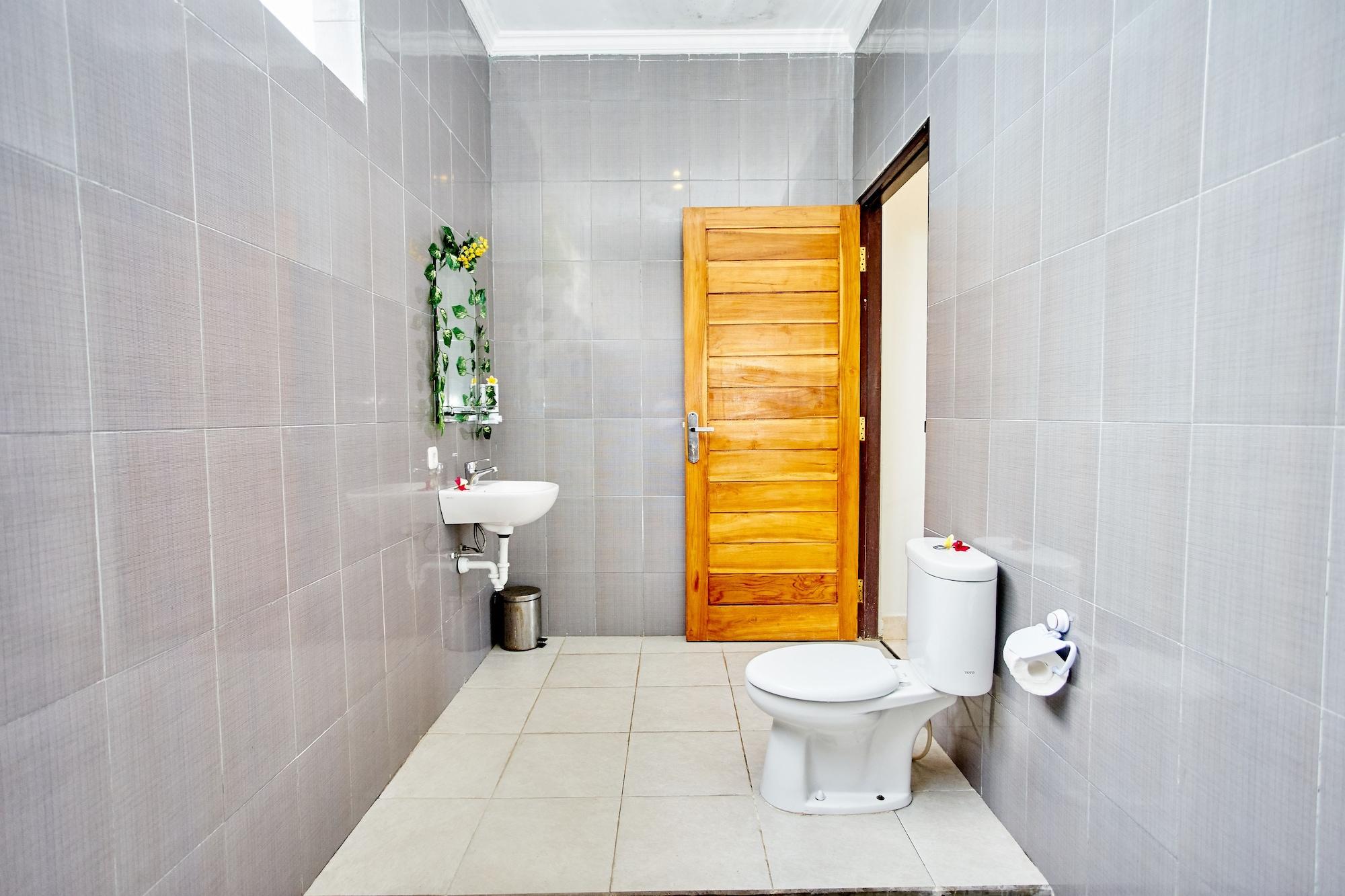 Privatunterkunft Nyuh Gading